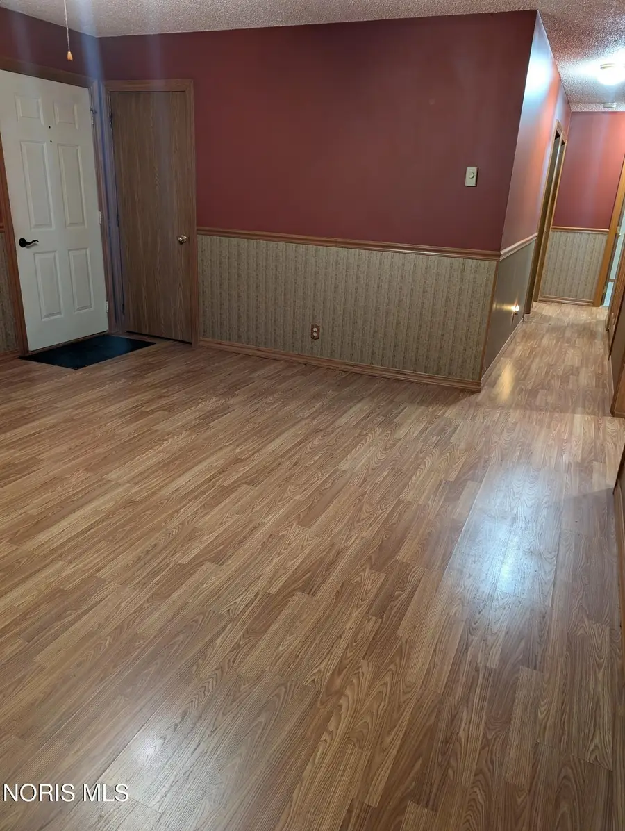 206 Pine Tree Drive, Carey, OH 43316 - #3