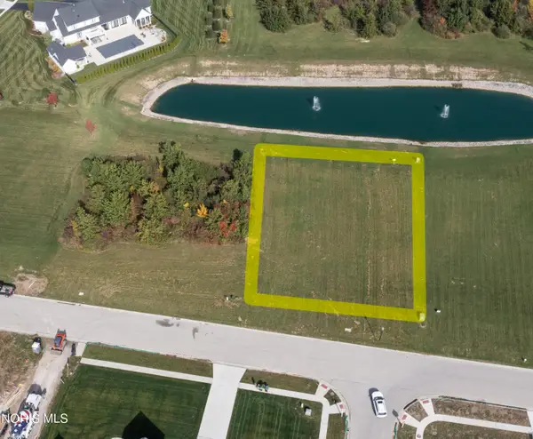 3307 Chapel Creek Drive, Perrysburg, OH 43551