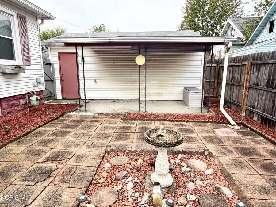 612 Thurston Street, Toledo, OH 43605 - #3