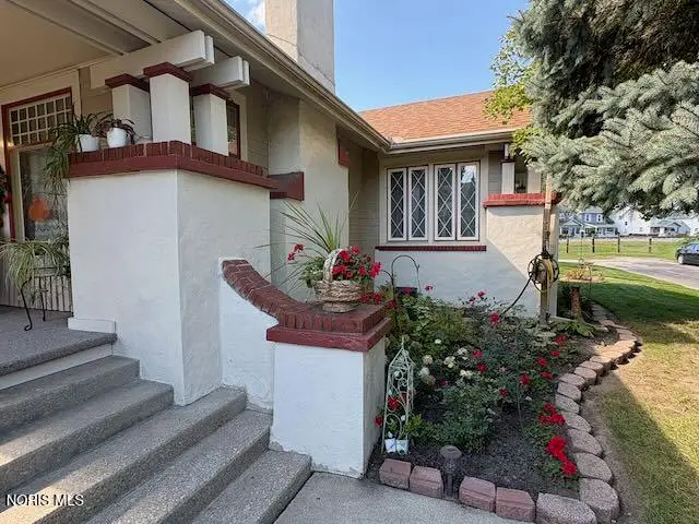 1704 Gilbert Road, Toledo, OH 43614 - #3