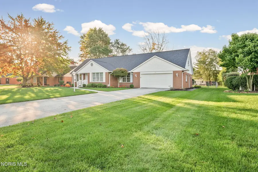 301 Church Hill Drive, Findlay, OH 45840 - #2