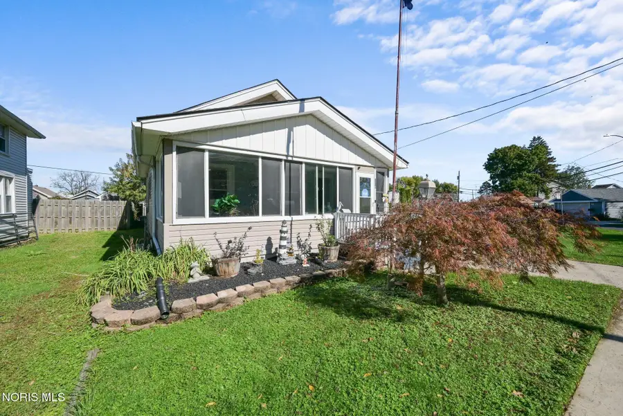 3321 137th Street, Toledo, OH 43611 - #2