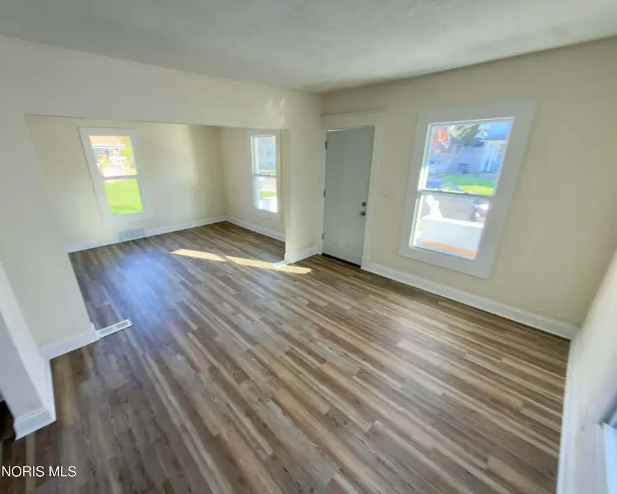 419 E Oakland Street, Toledo, OH 43608 - #2