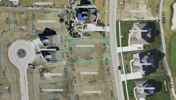 884 Pine Valley Drive, Bowling Green, OH 43402