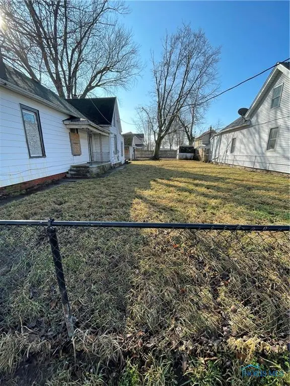 128 & 126 E Plumer Street, Toledo, OH 43605 - Image #3