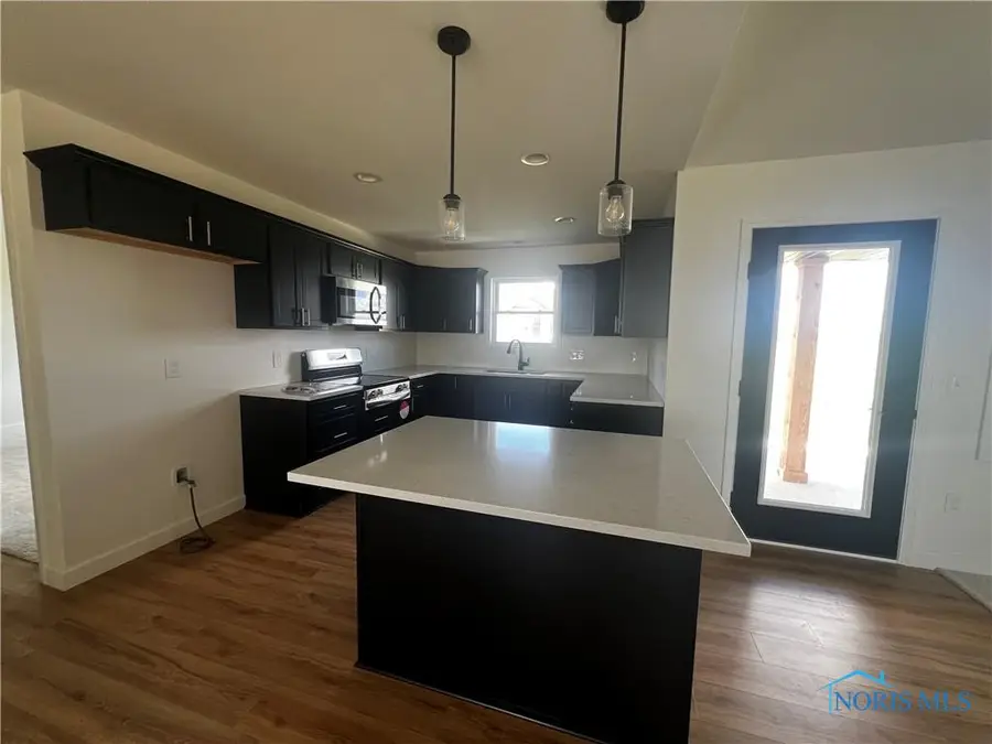 1354 Clairmont, Napoleon, OH 43545 - Image #2