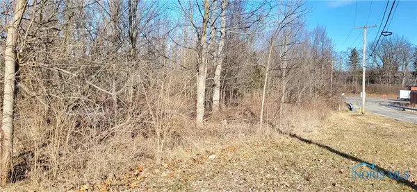 7839 Airport Highway, Holland, OH 43528