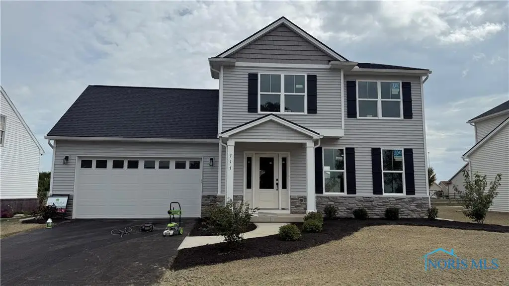 717 W Ironwood Drive, Rossford, OH 43460 - Image #1