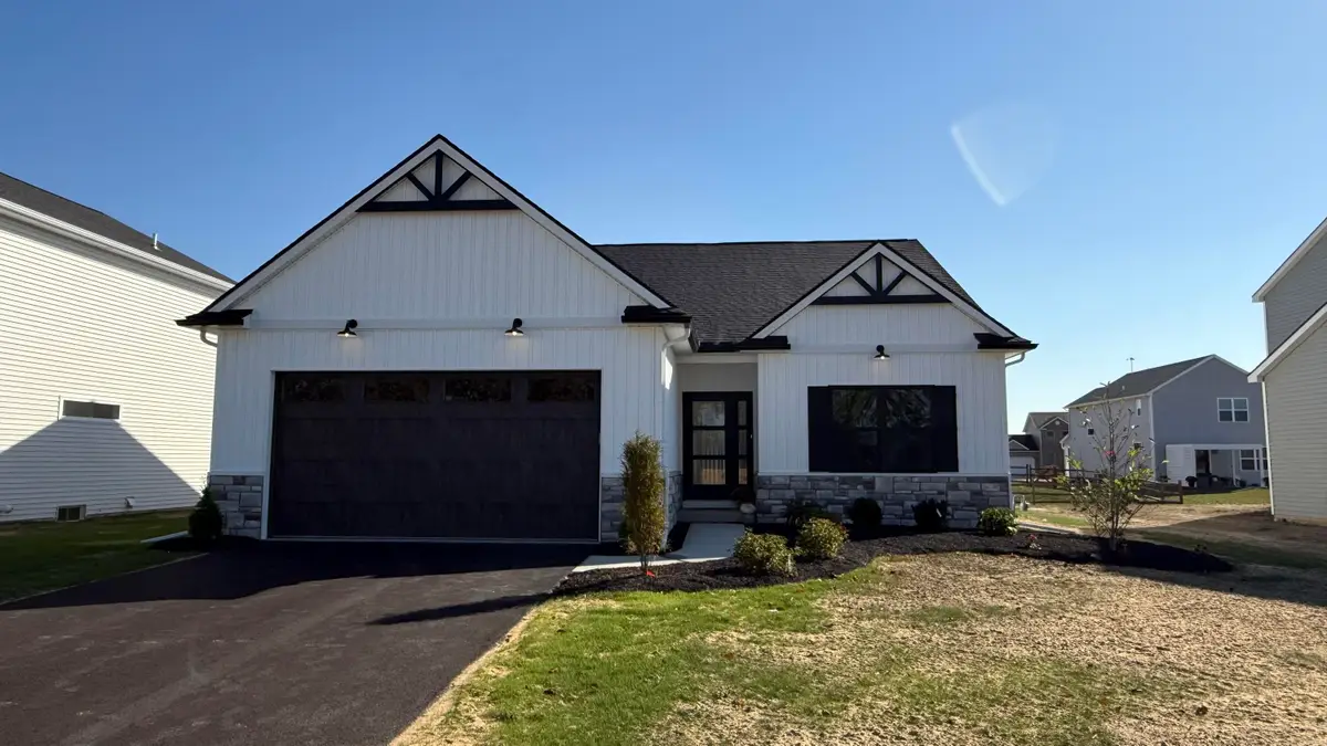 721 W Ironwood Drive, Rossford, OH 43460 - Image #1