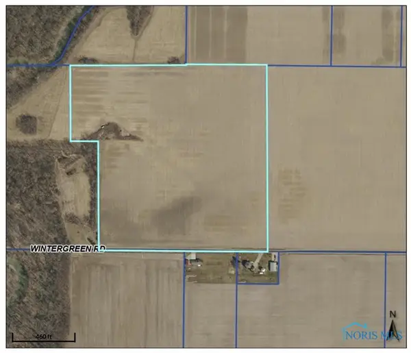 22888 Wintergreen Road, Grand Rapids, OH 43522