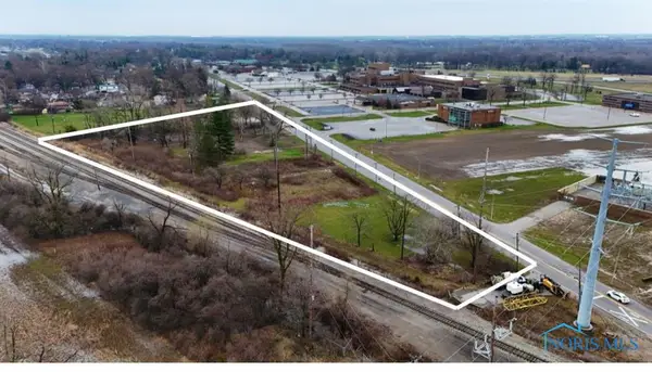 6002 Monclova Road, Maumee, OH 43537