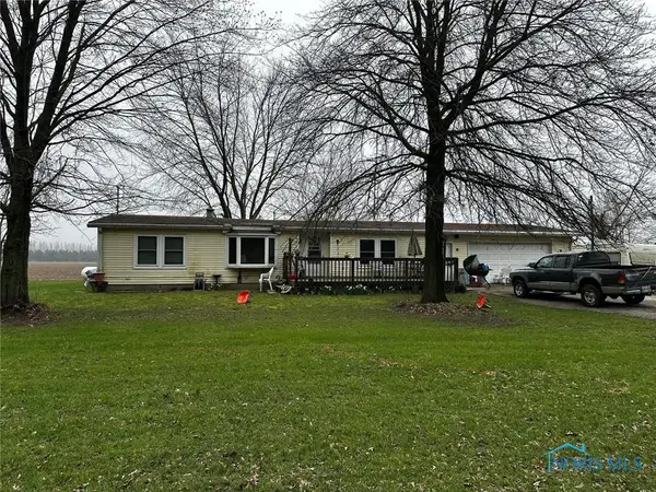 14 County Road L2, Napoleon, OH 43545