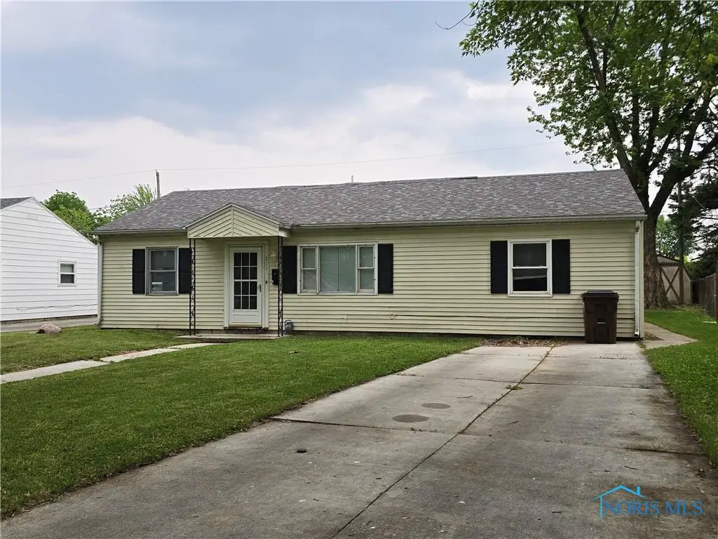 711 Circle Drive, Fostoria, OH 44830 - Image #1