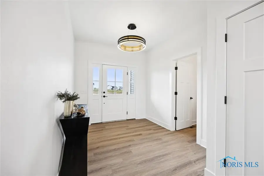 999 Stoneleigh Drive, Perrysburg, OH 43551 - Image #3