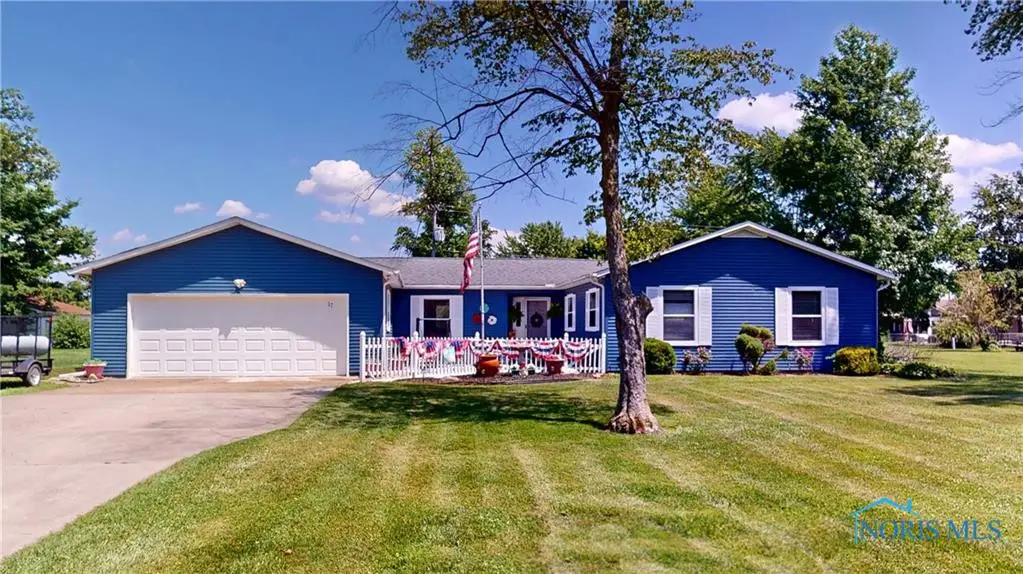 17 Adams Drive, Fremont, OH 43420 - Image #1