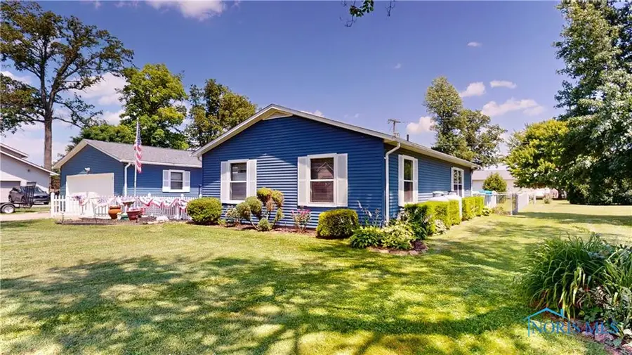 17 Adams Drive, Fremont, OH 43420 - Image #3