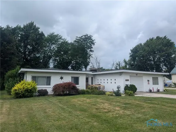 827 Buckley Street, Fostoria, OH 44830