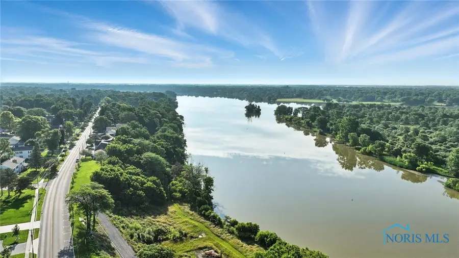 1038 River Road, Maumee, OH 43537 - Image #2