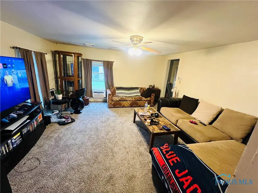 203 203 1/2 E Crawford Street, Upper Sandusky, OH 43351 - Image #3