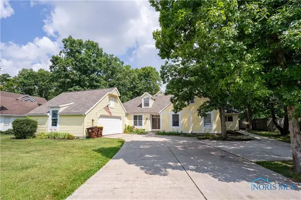 1102 Anthony Wayne Boulevard, Defiance, OH 43512