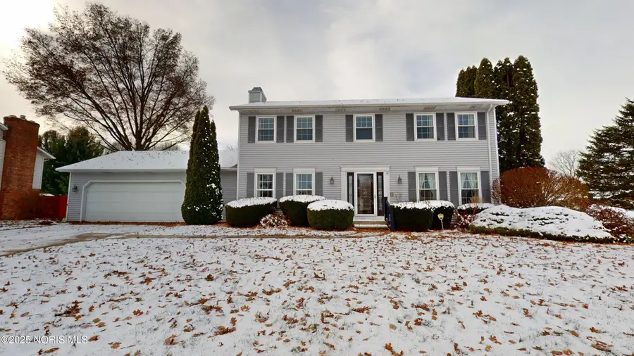 10 Meadowbrook Drive, Fremont, OH 43420 - Image #2