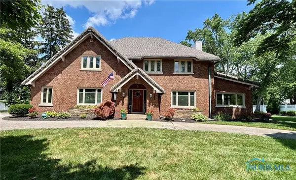 2132 Burroughs Drive, Toledo, OH 43614