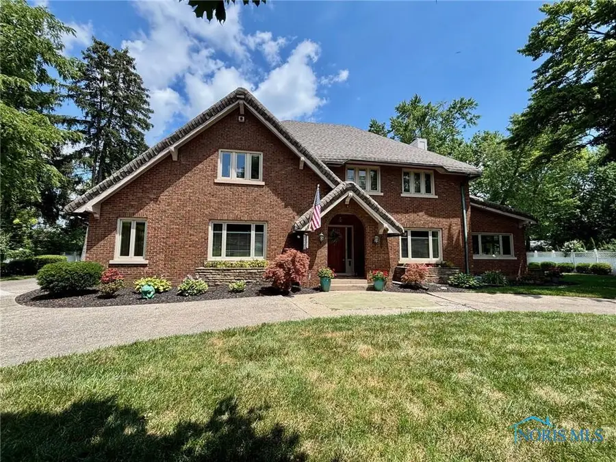 2132 Burroughs Drive, Toledo, OH 43614 - Image #2