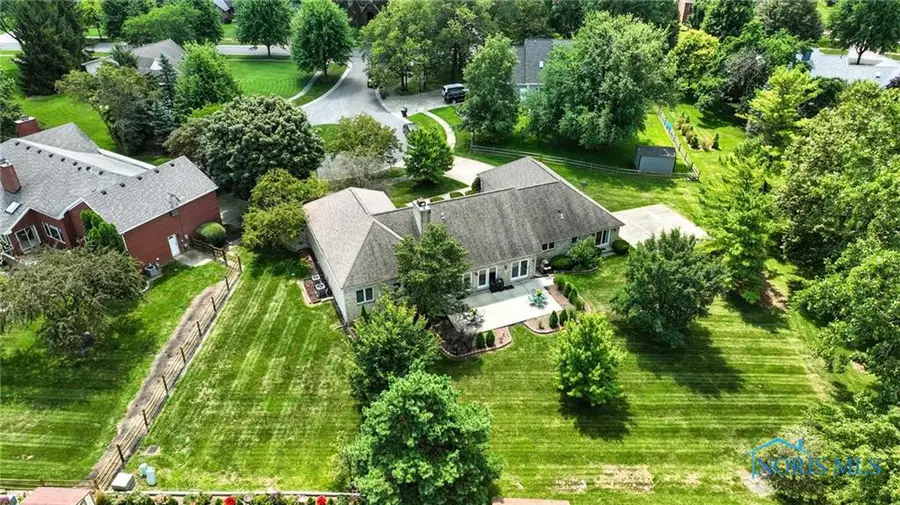 629 Hickory Court, Bowling Green, OH 43402 - Image #3