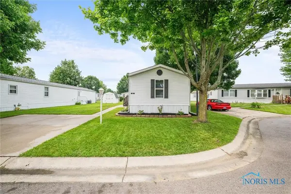 14900 County Road H Unit 8, Wauseon, OH 43567