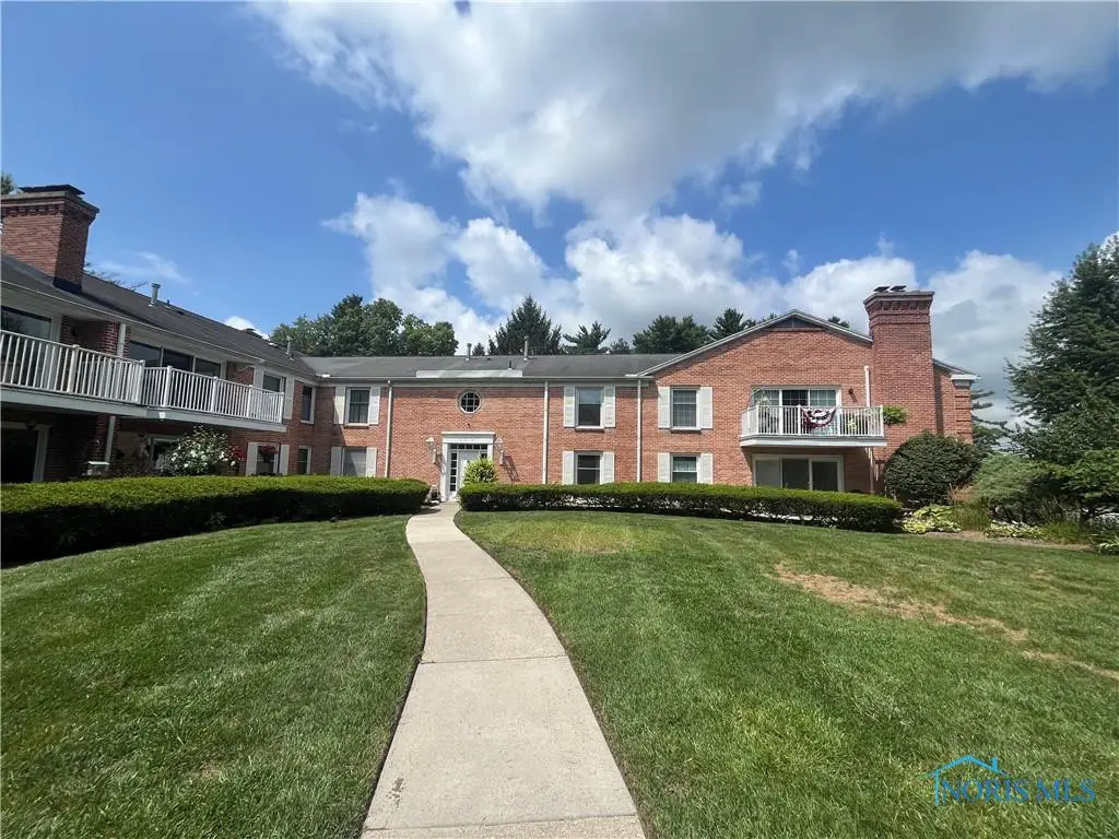 5679 Monroe Street, Sylvania, OH 43560 - Image #1