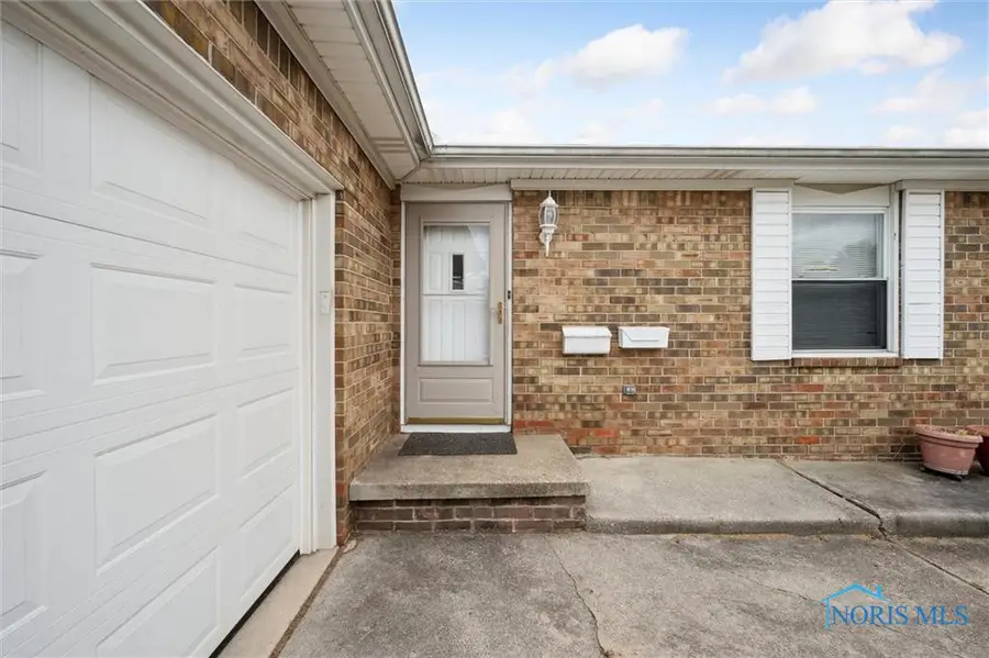 223 Sequoia Drive, Oregon, OH 43616 - Image #3