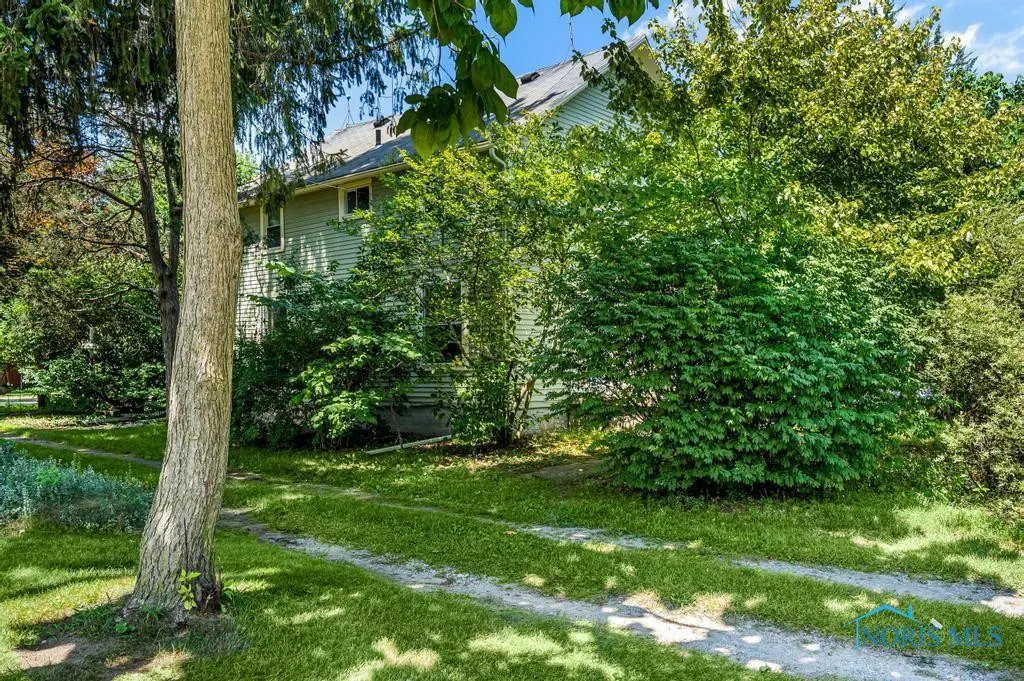 1402 S Crissey Road, Holland, OH 43528 - Image #1