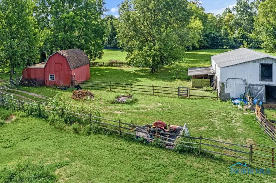 1402 S Crissey Road, Holland, OH 43528 - Image #3