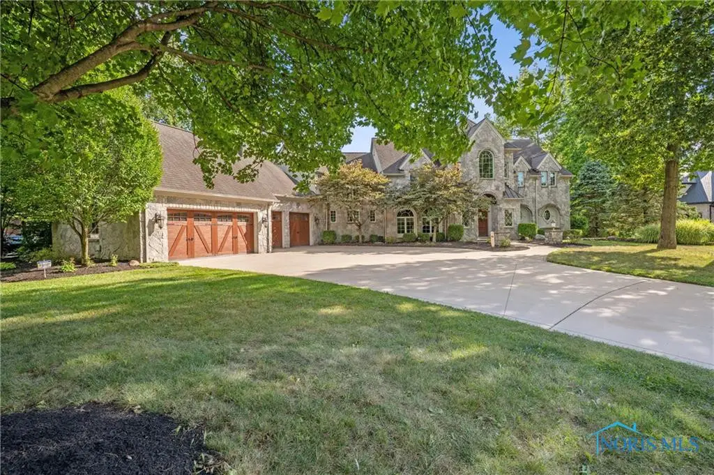 5 Riverhills Lane, Toledo, OH 43623 - Image #1