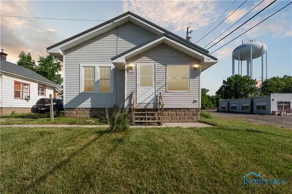 424 E Clinton Street, Napoleon, OH 43545