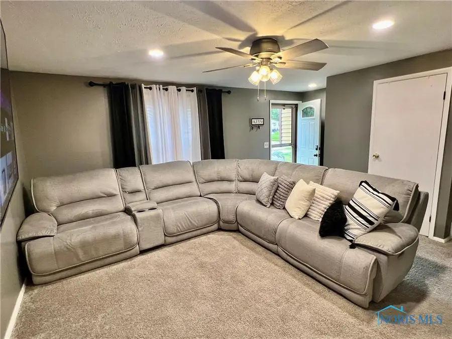 3533 Willow Brook Ln, Toledo, OH 43611 - Image #2