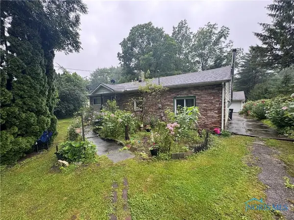 1021 N Crissey Road, Holland, OH 43528