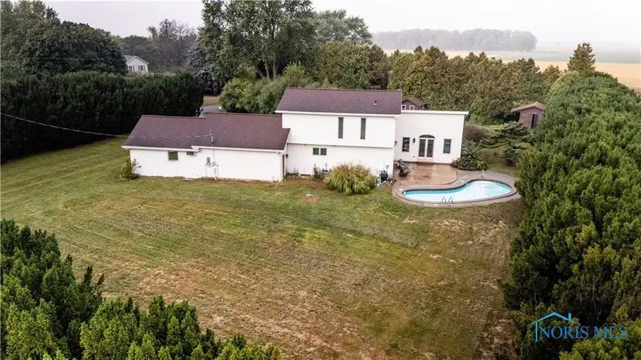 19330 Tuller Road, Bowling Green, OH 43402 - Image #2