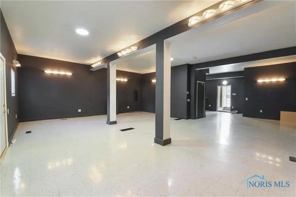 1326 Kelsey Avenue, Toledo, OH 43605 - Image #1