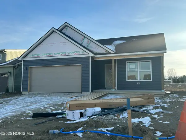 5040 Easton Drive, Oregon, OH 43616