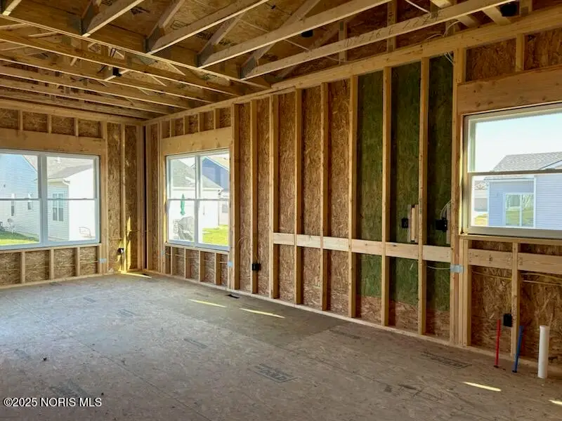 5033 Easton Drive, Oregon, OH 43616 - Image #3