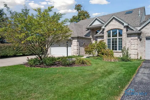 8670 Augusta Lane, Holland, OH 43528