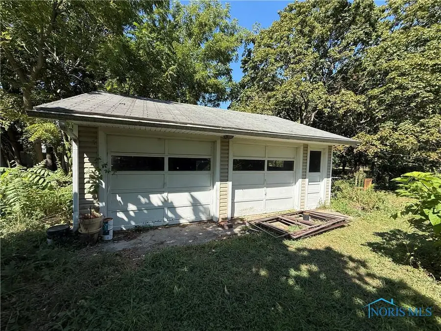 28665 Georgia Road, Perrysburg, OH 43551 - Image #2