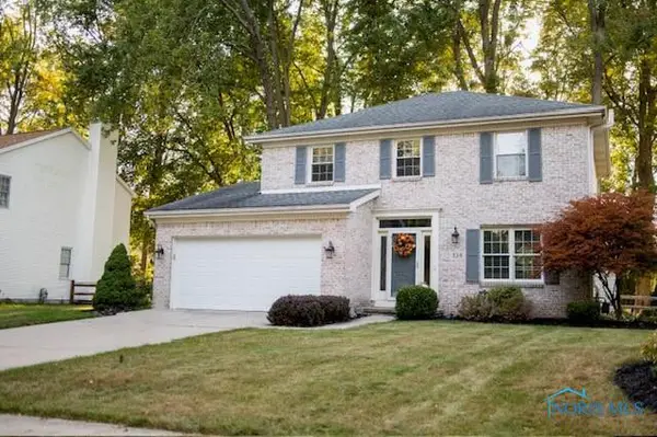 134 Deerfield Drive, Holland, OH 43528