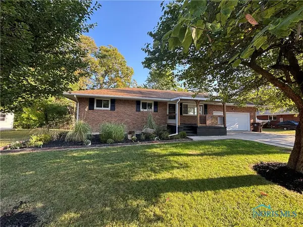 156 Cleveland Avenue, Defiance, OH 43512