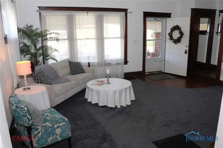 1019 Radcliffe Drive, Toledo, OH 43609 - Image #2