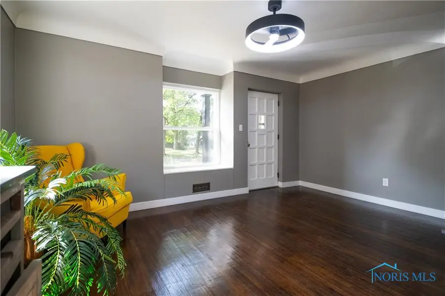 2728 Castleton Avenue, Toledo, OH 43613 - Image #2