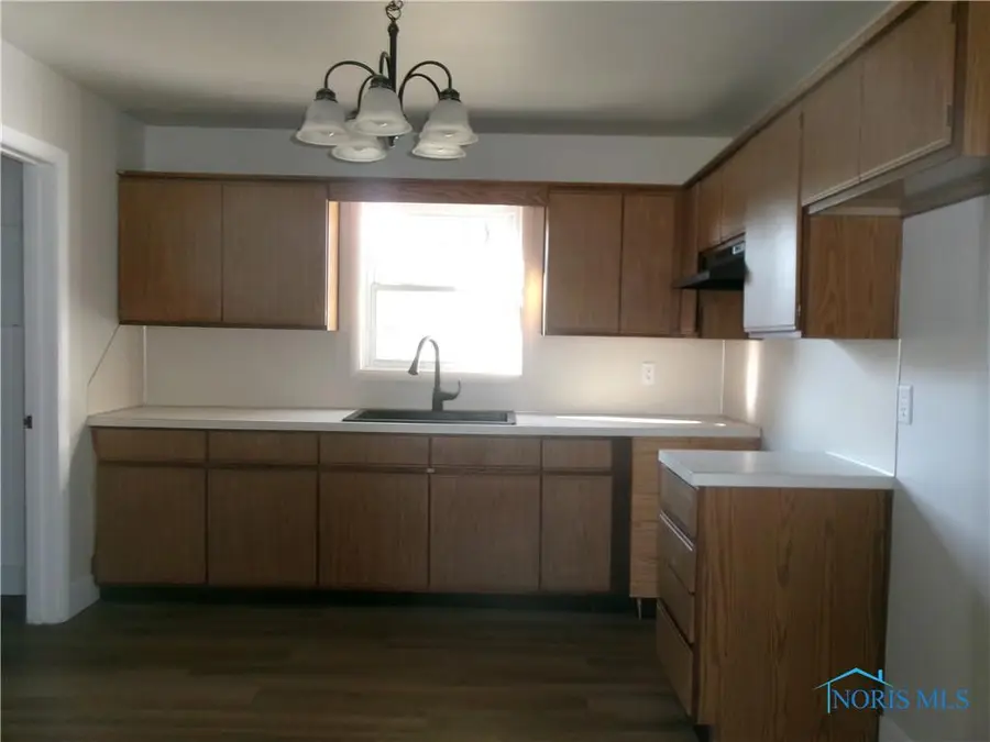 209 W Broadway Street, Leipsic, OH 45856 - Image #3