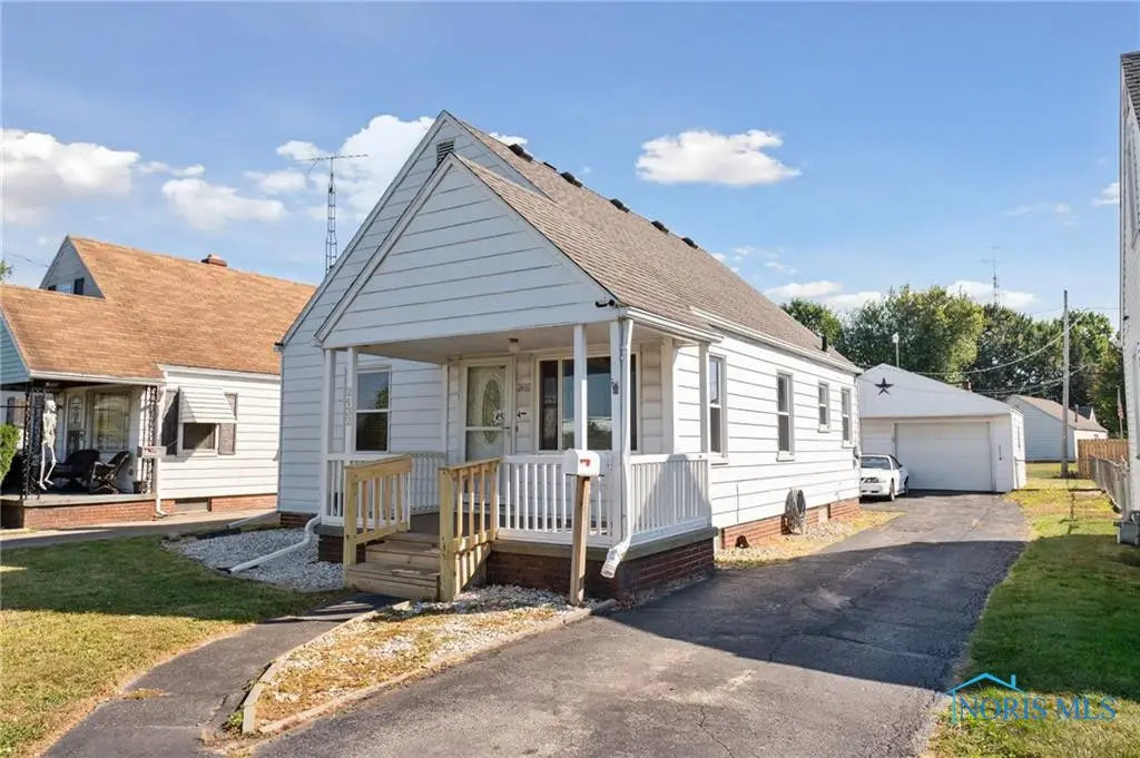 2432 Brown Road, Oregon, OH 43616 - Image #1