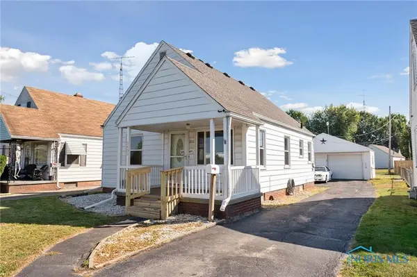 2432 Brown Road, Oregon, OH 43616